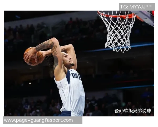 浓眉小试牛刀上半场表现抢眼贡献7分7篮板2盖帽展现强大实力