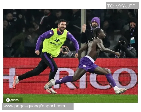 佛罗伦萨主场遭逆转小基恩与苏莱精彩进球罗马逆袭获胜