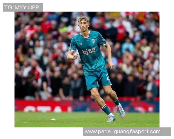 皇马全员集结阿诺德卡瓦哈尔赫伊森塞巴略斯齐聚训练场 皇马全员集结阿诺德卡瓦哈尔赫伊森塞巴略斯齐聚训练场